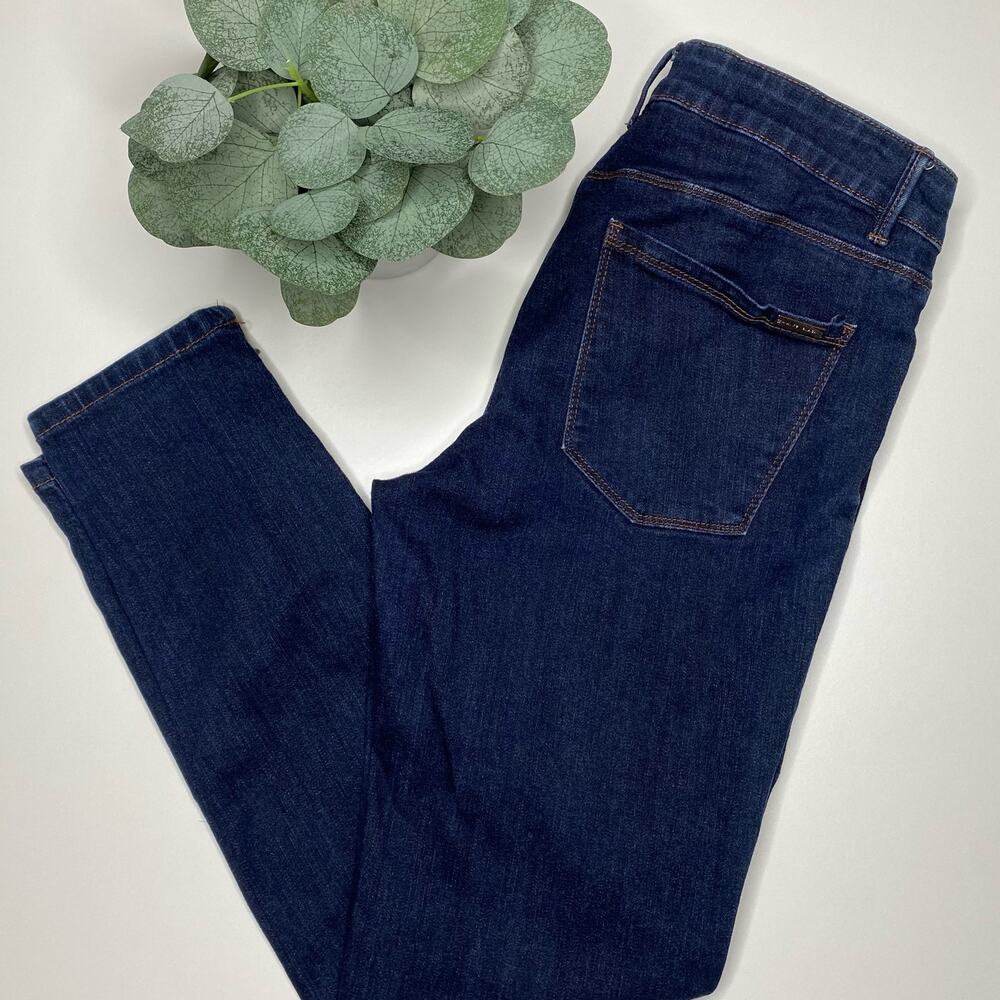 White House Black Market | Dark Wash Skimmer Skinny Jeans